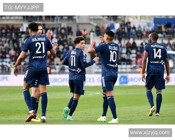 巴黎与甘冈精彩对决集锦回顾赛场瞬间尽显足球魅力与激情 巴黎与甘冈精彩对决集锦回顾赛场瞬间尽显足球魅力与激情