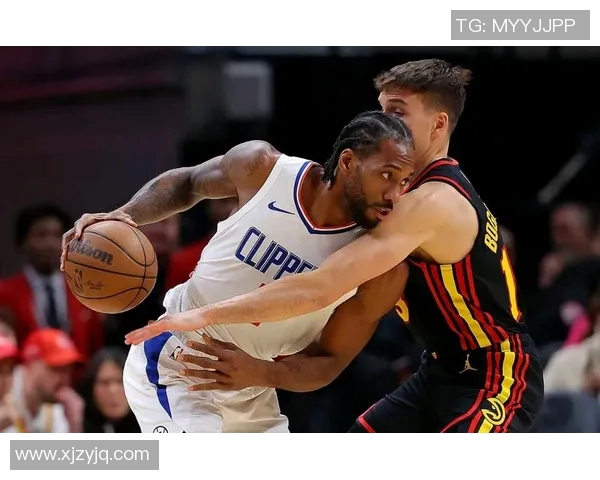 掘金与快船的激烈对决雨燕直播全程呈现精彩瞬间